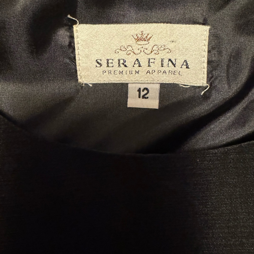 Elegant Black and White Women's Dress Suit - Picture 12 of 16